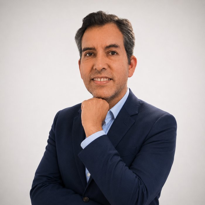 Eduardo Solís